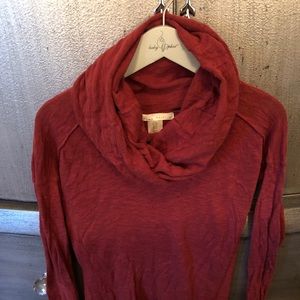 Long sleeve, big neck sweater